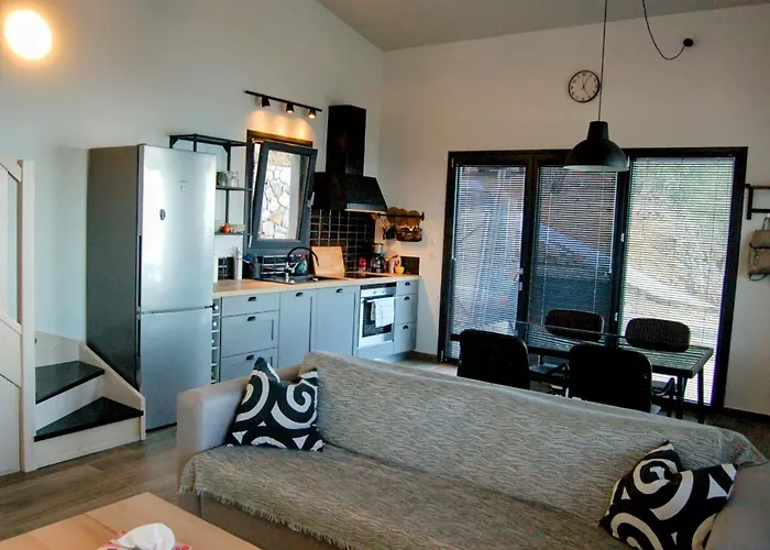 Feriehus Olive Valley Tirós